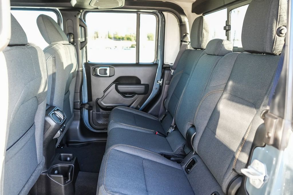 New 2026 Jeep Gladiator Sport image 19