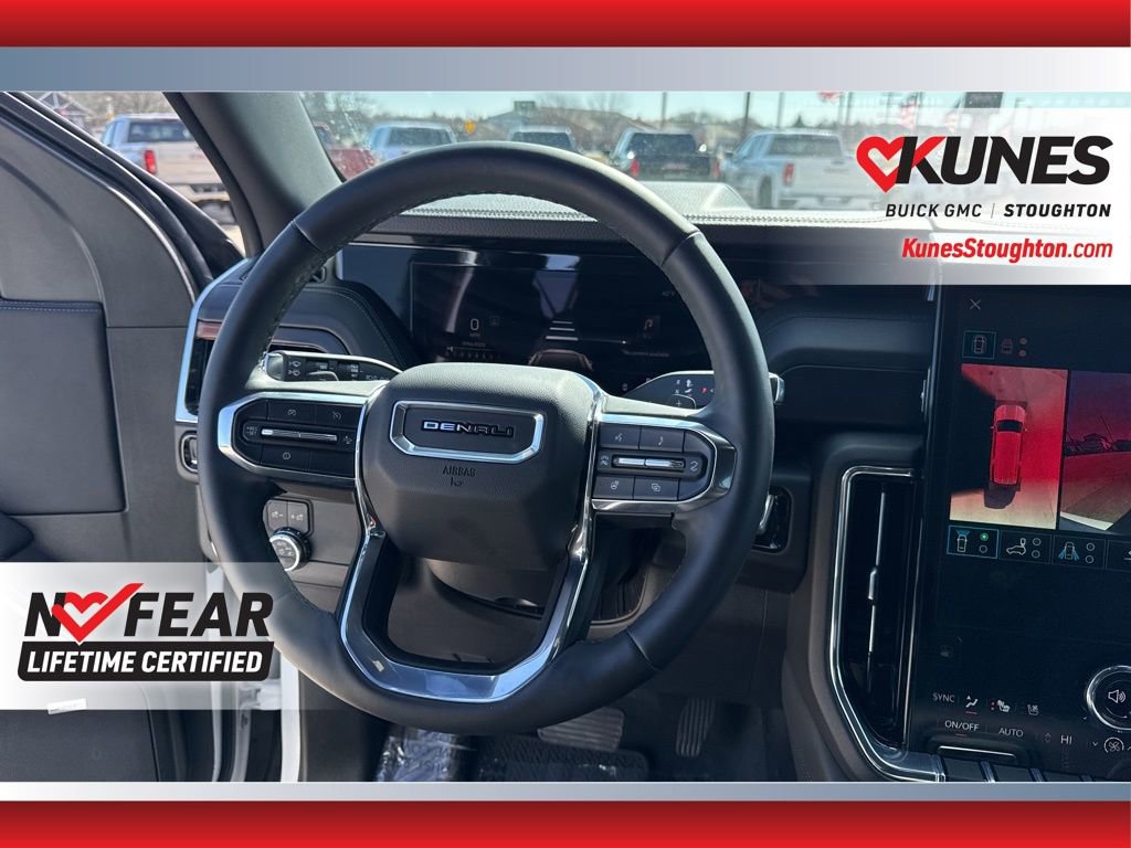 Used 2025 GMC Yukon XL Denali AWD/4WD image 46