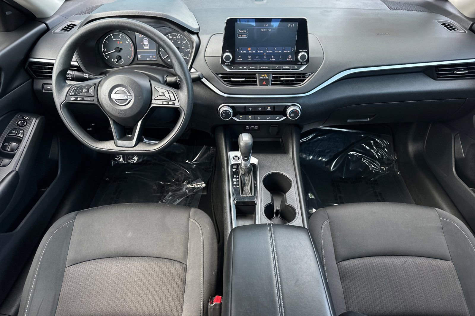 Used 2025 Nissan Altima 2.5 S image 11