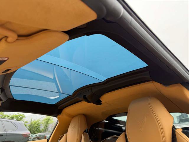 Used 2020 Chevrolet Corvette Stingray Premium Cpe w/ 3LT Preferred Equipment Group RWD image 21