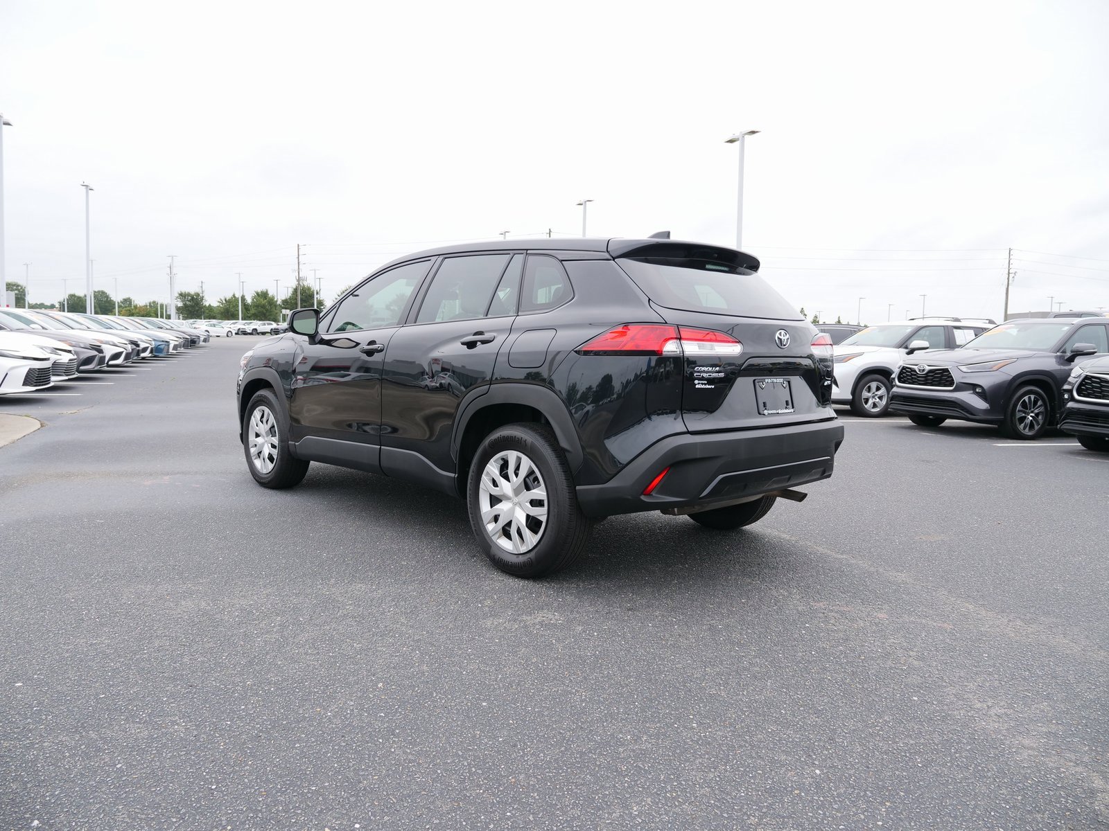 Used 2024 Toyota Corolla Cross L image 6