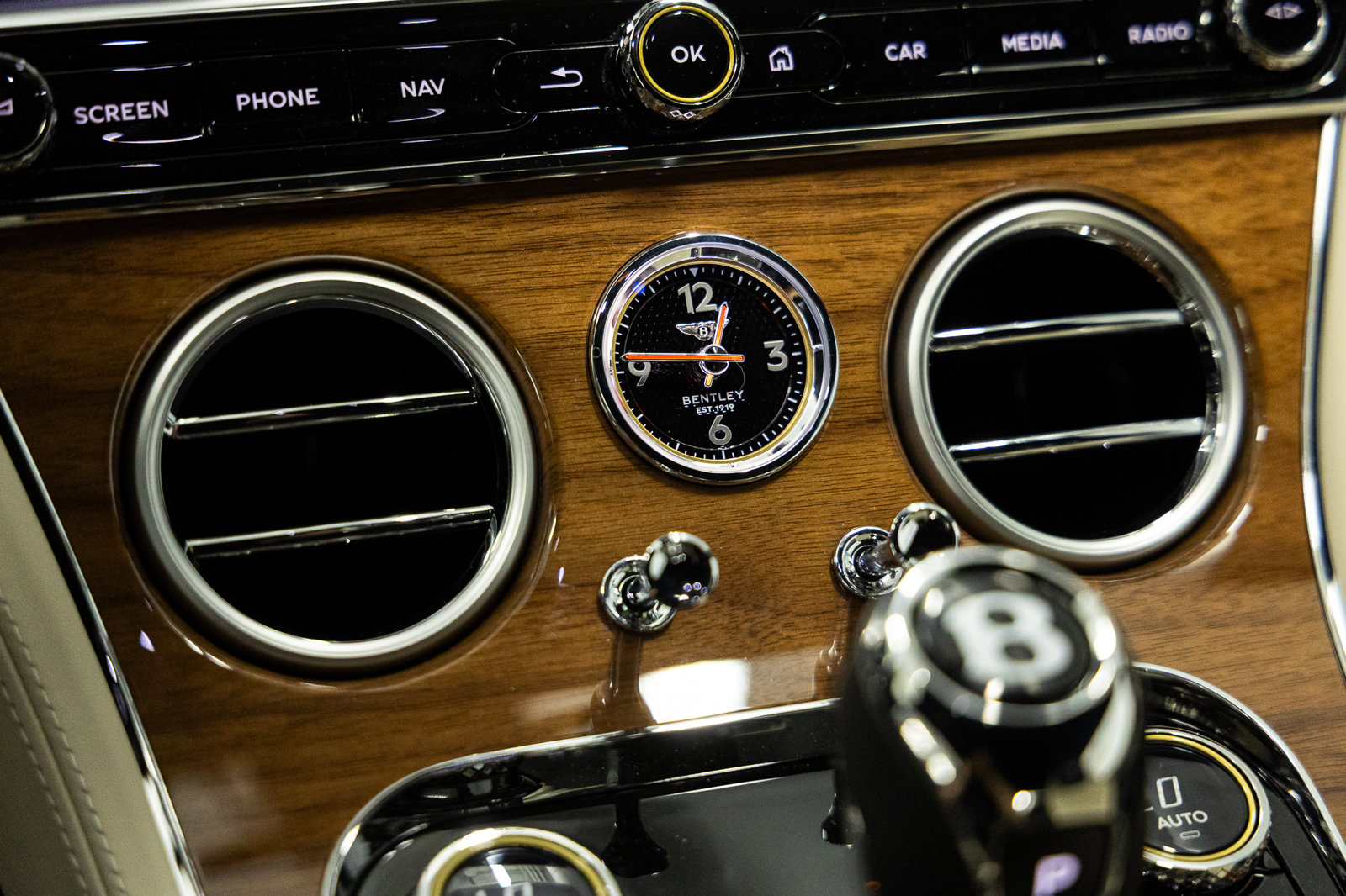 New 2026 Bentley Continental GT AWD/4WD image 34