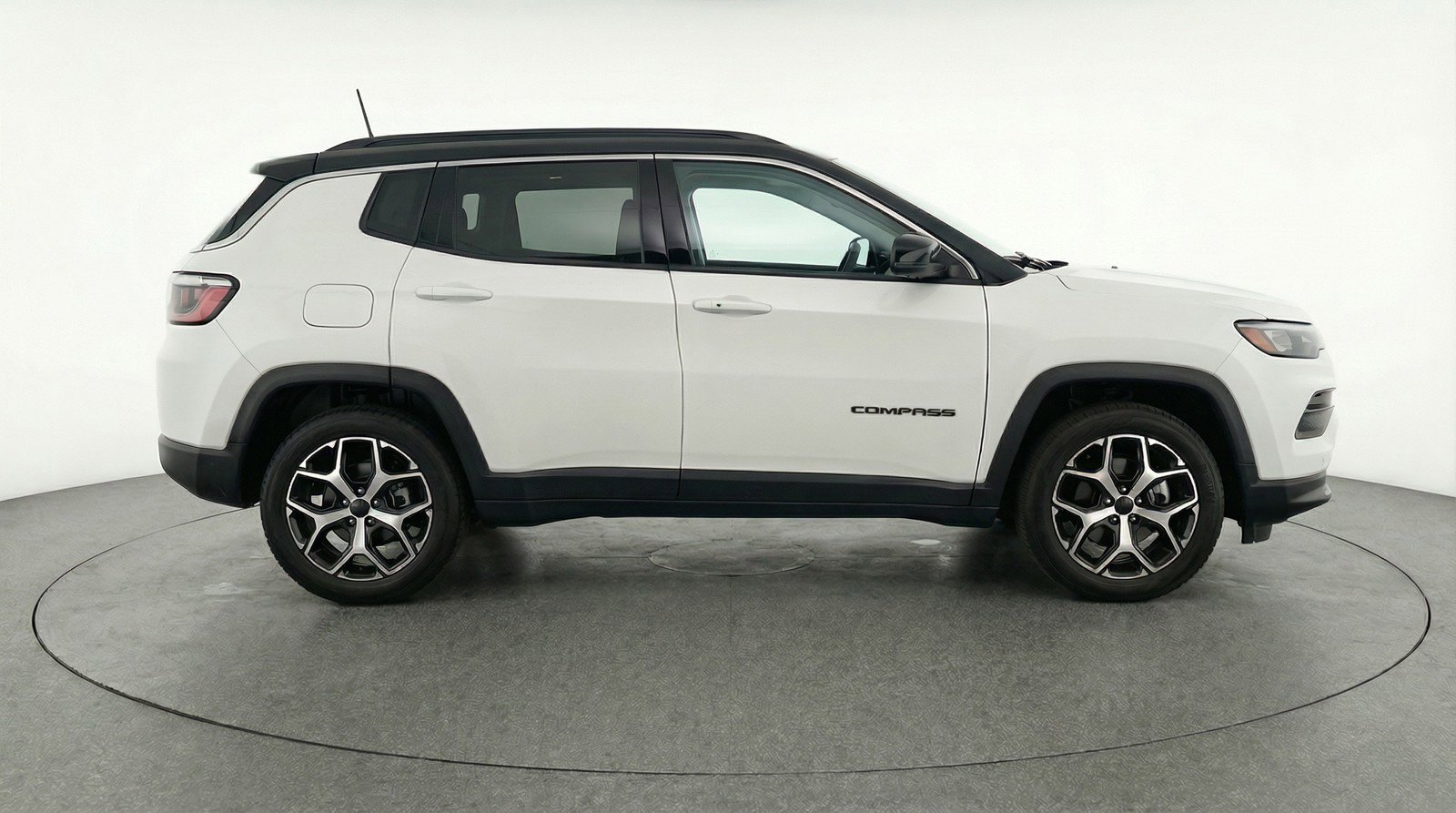 Used 2025 Jeep Compass Limited AWD/4WD image 11