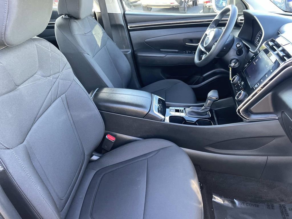 Certified 2024 Hyundai Tucson SE image 27