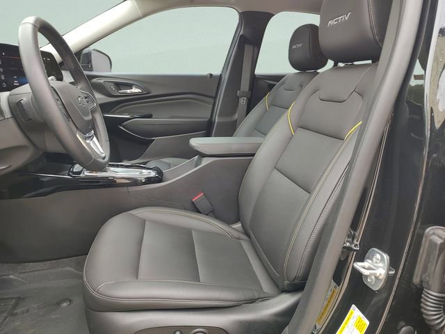 Used 2025 Chevrolet Trax ACTIV w/ Sunroof Package image 27