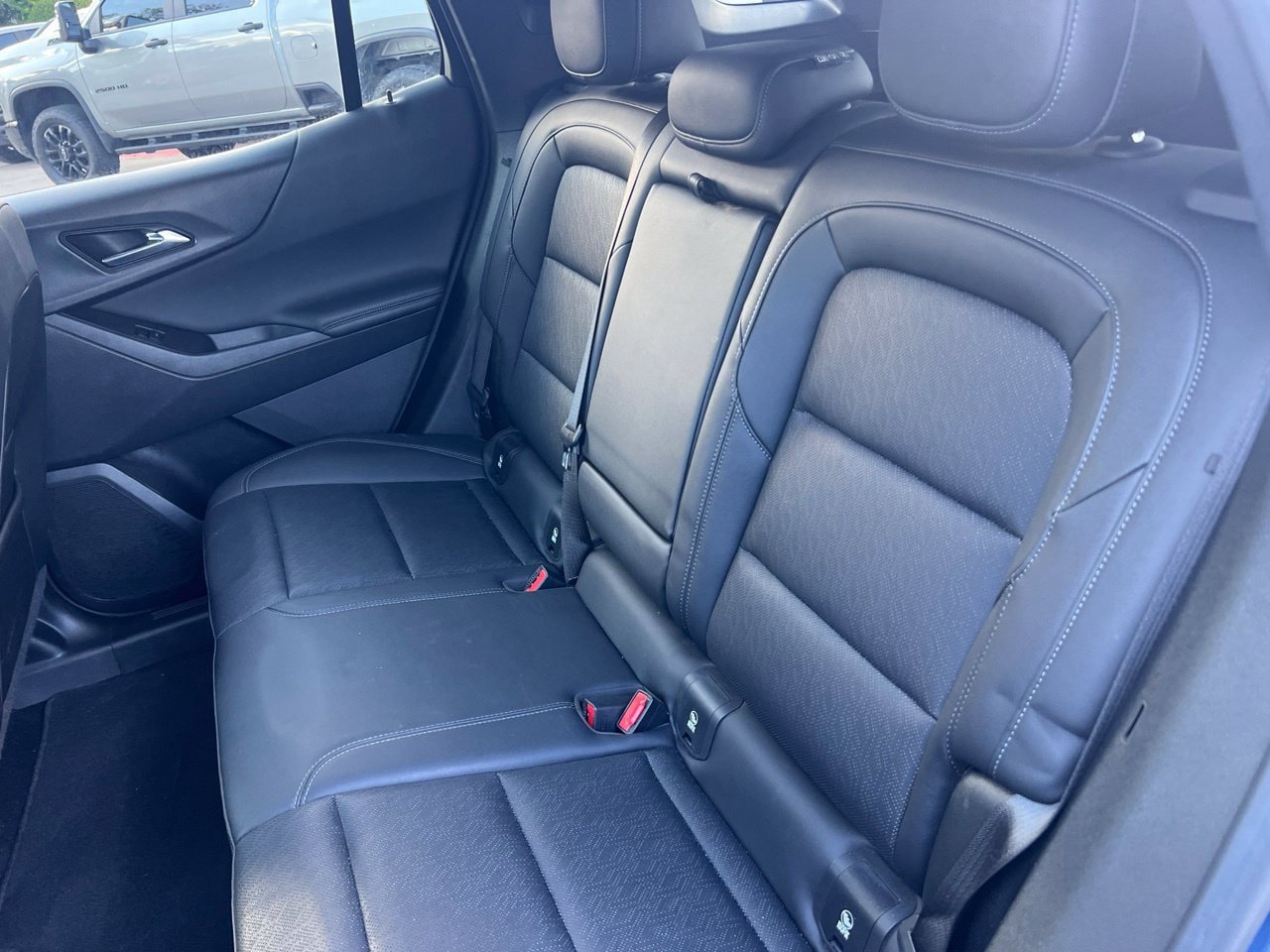 Used 2025 Chevrolet Equinox LT w/ Convenience Package II FWD image 22