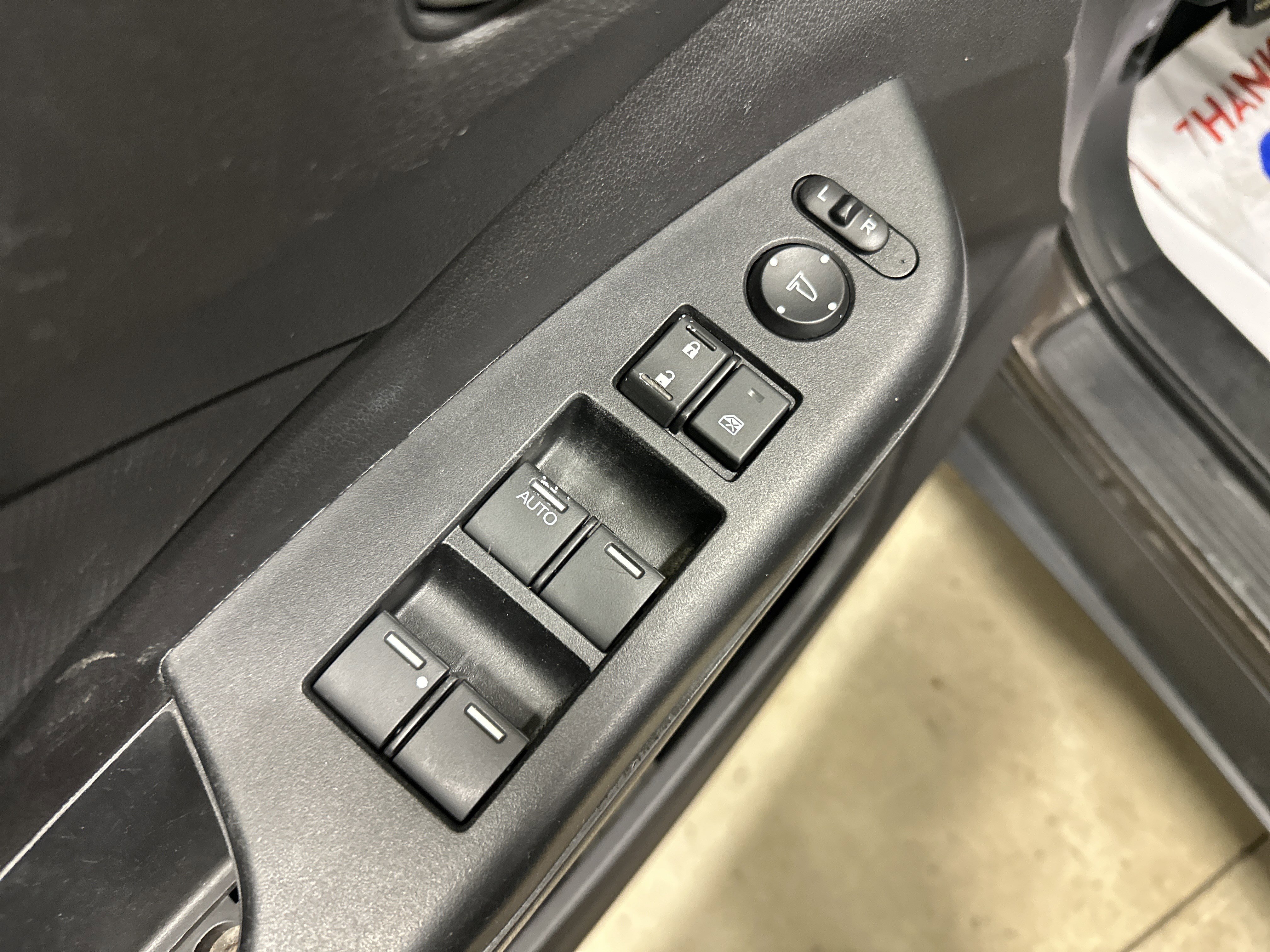 Used 2013 Honda CR-V LX image 15