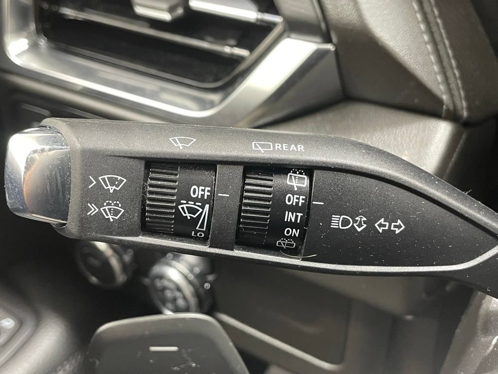 Used 2025 GMC Yukon Denali AWD/4WD image 31