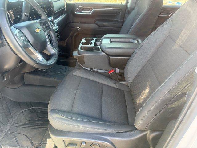 Used 2024 Chevrolet Silverado 1500 LT image 12