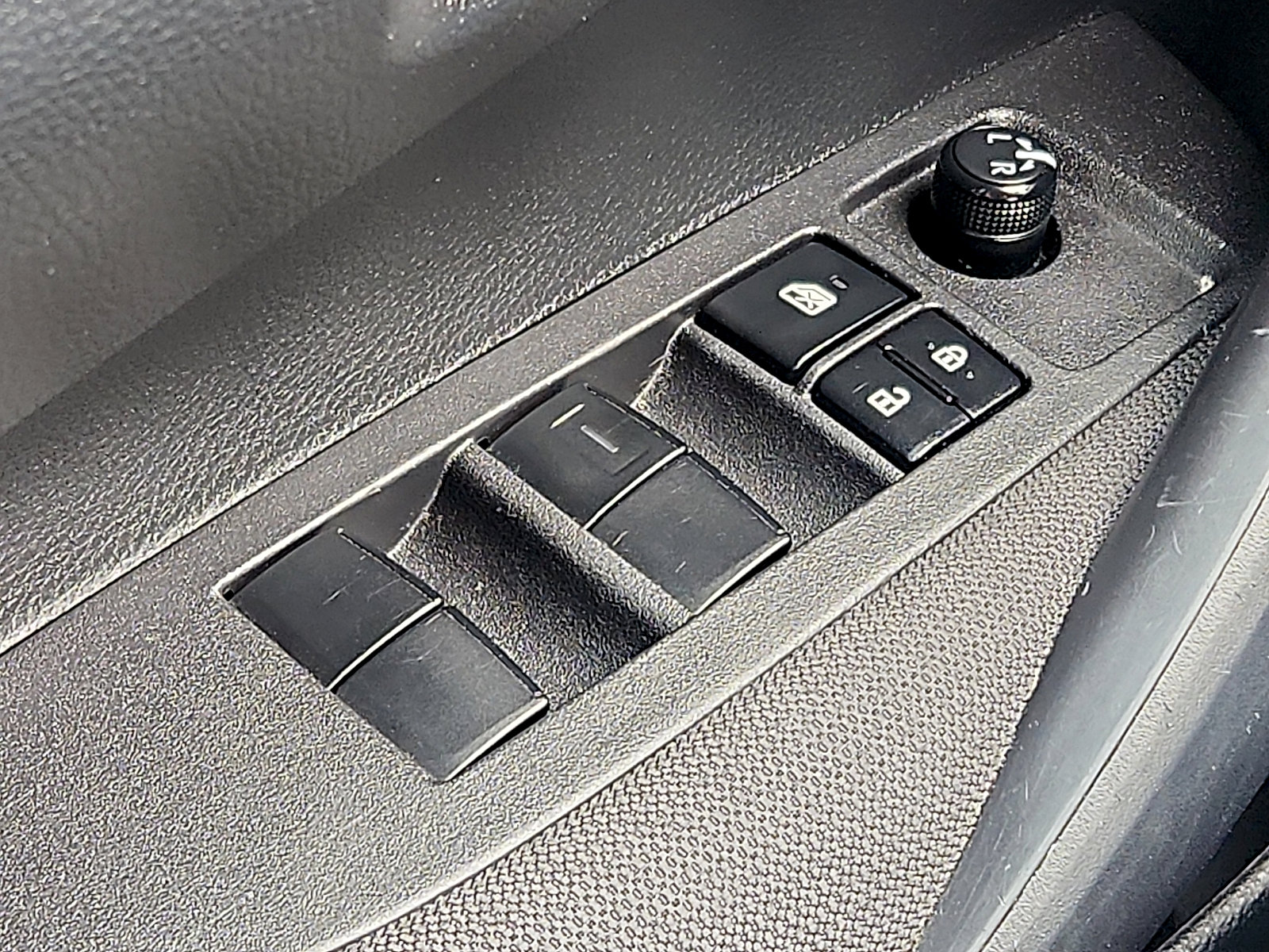 Used 2024 Toyota Corolla LE image 23