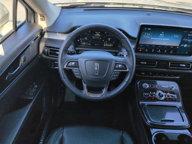 Used 2022 Lincoln Nautilus FWD w/ Premium Package image 16