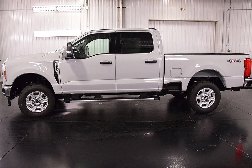 New 2026 Ford F250 XLT image 4