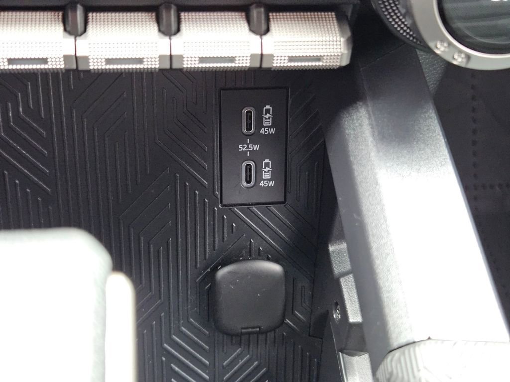 Used 2024 Toyota Tacoma Trailhunter image 27