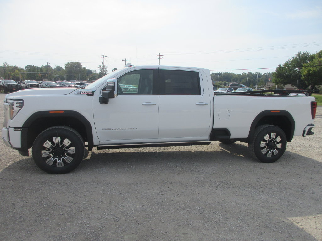 New 2026 GMC Sierra 3500 Denali w/ Denali Reserve Package AWD/4WD image 9