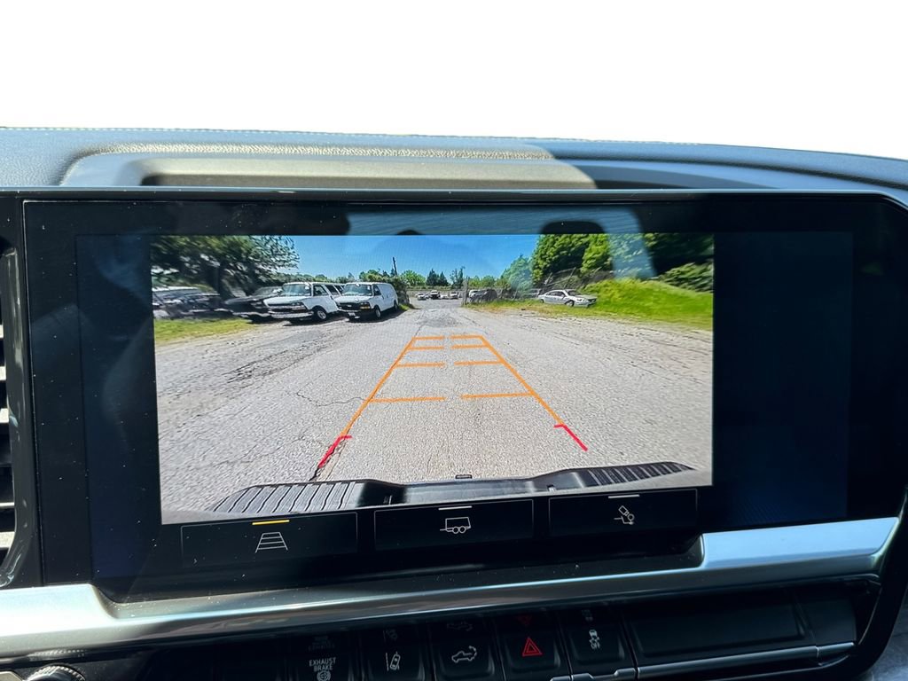 Used 2024 Chevrolet Silverado 3500 LTZ w/ LTZ Convenience Package AWD/4WD image 15