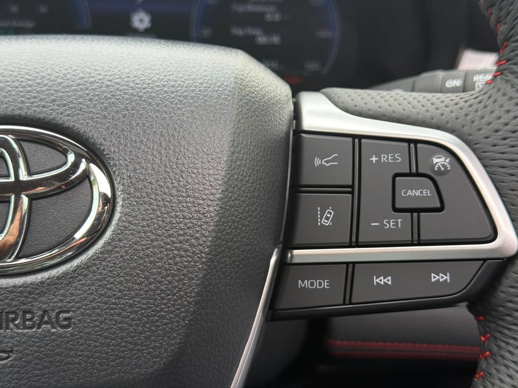 New 2026 Toyota Sienna XSE FWD image 31