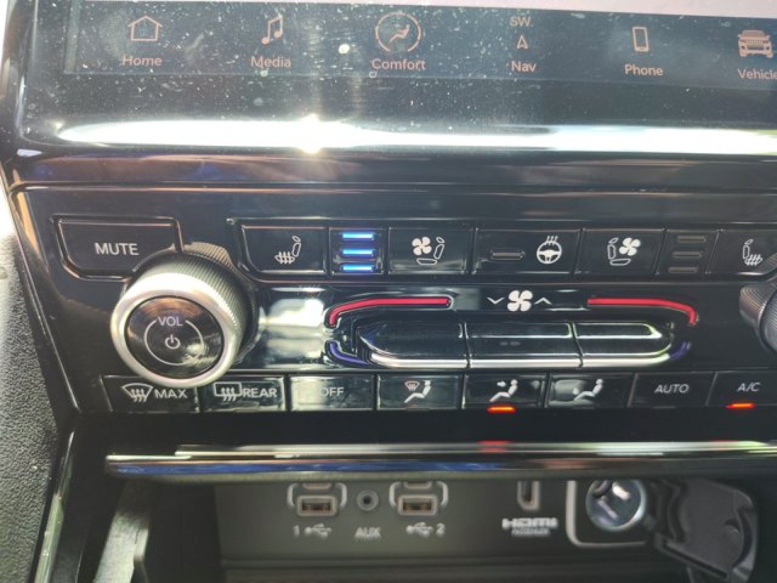 Used 2023 Jeep Grand Cherokee Summit AWD/4WD image 26