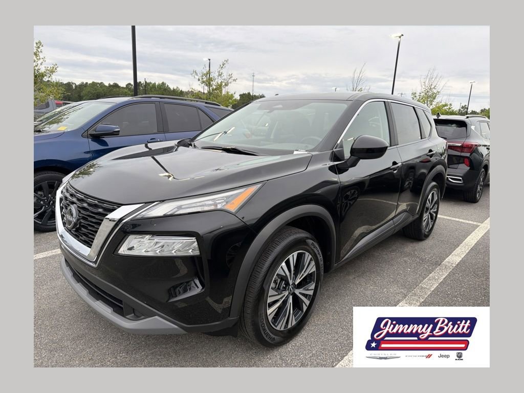 Used 2023 Nissan Rogue SV