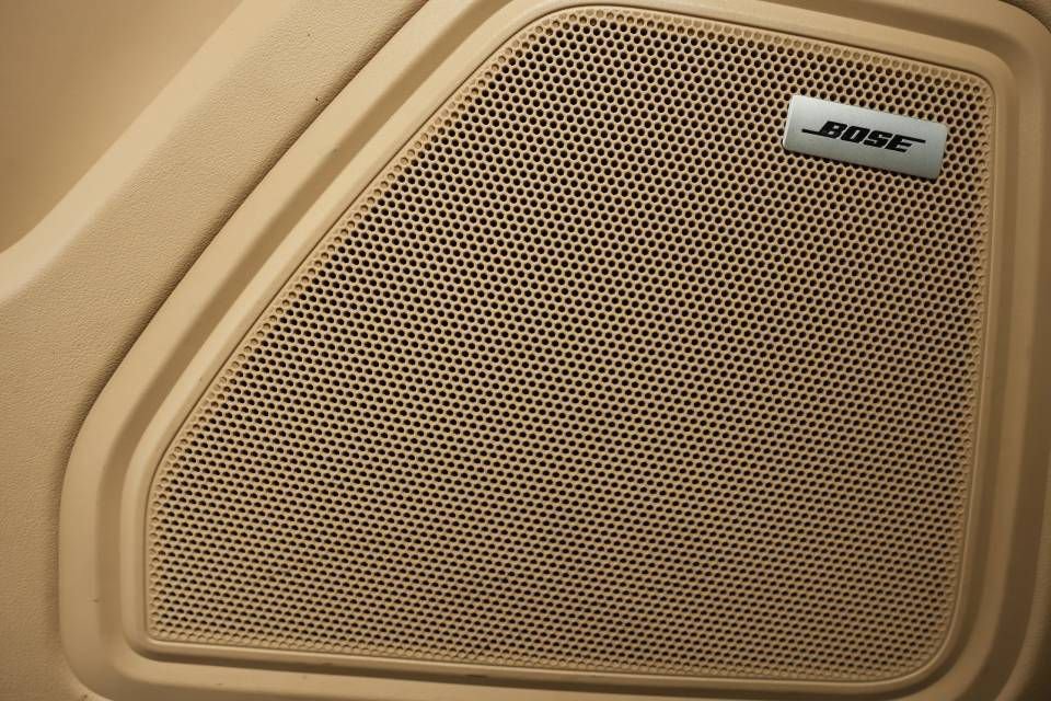 Certified 2022 Porsche Macan image 31