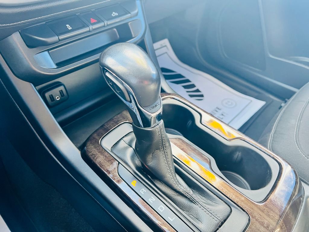 Used 2022 GMC Canyon Elevation image 24