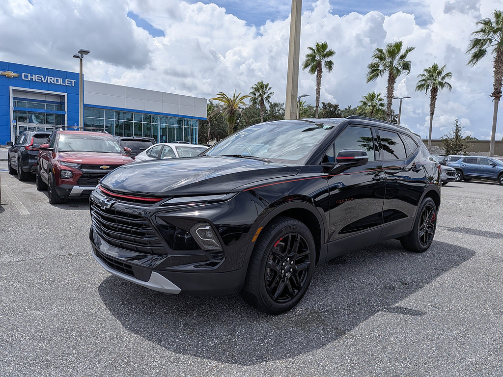 Certified 2023 Chevrolet Blazer LT FWD image 1