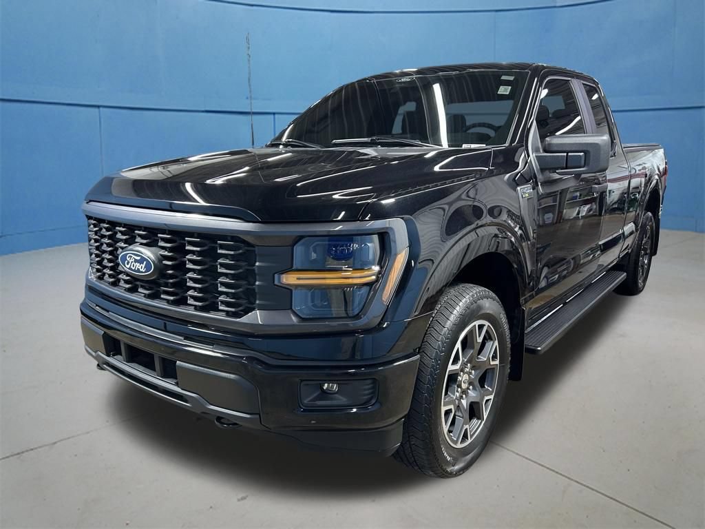 Used 2025 Ford F150 STX w/ Equipment Group 200A AWD/4WD image 5