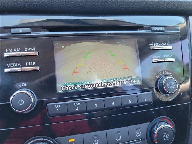 Used 2015 Nissan Rogue S FWD image 14
