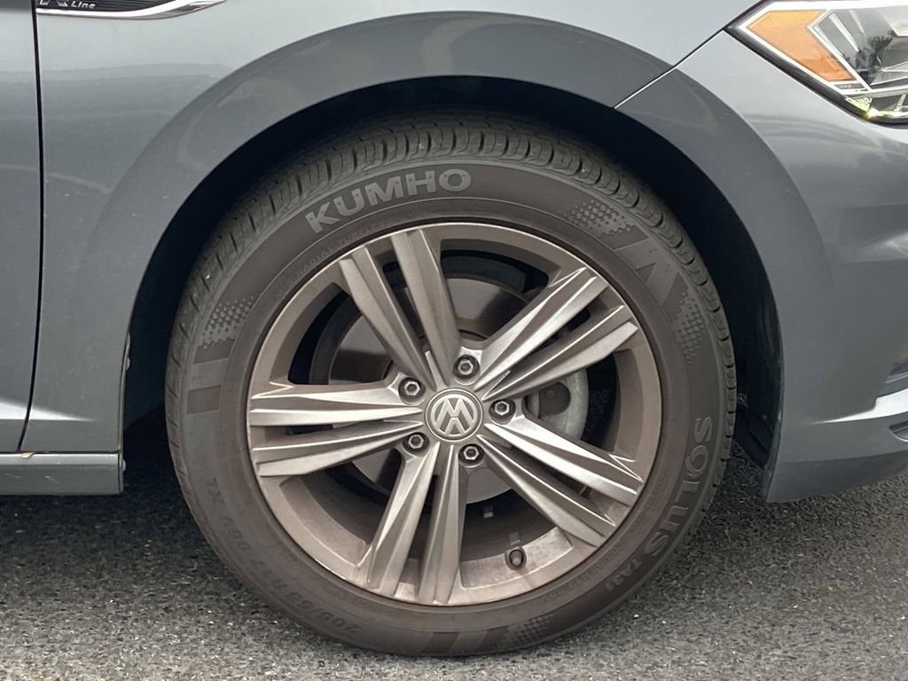 Used 2019 Volkswagen Jetta R-Line FWD image 10