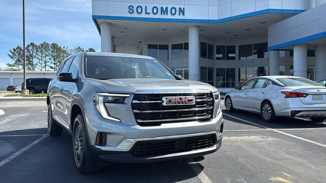 Used 2025 GMC Acadia Elevation FWD image 1