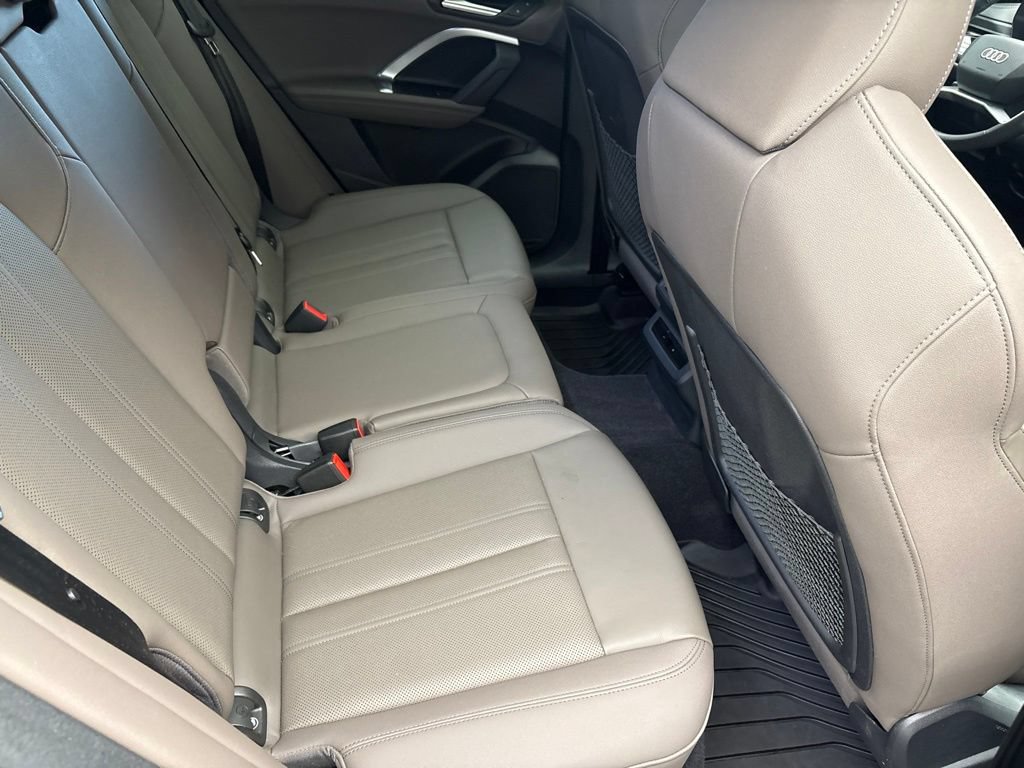 Used 2025 Audi Q5 Premium Plus w/ Premium Plus AWD/4WD image 29