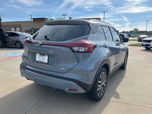 Used 2021 Nissan Kicks SV FWD image 13