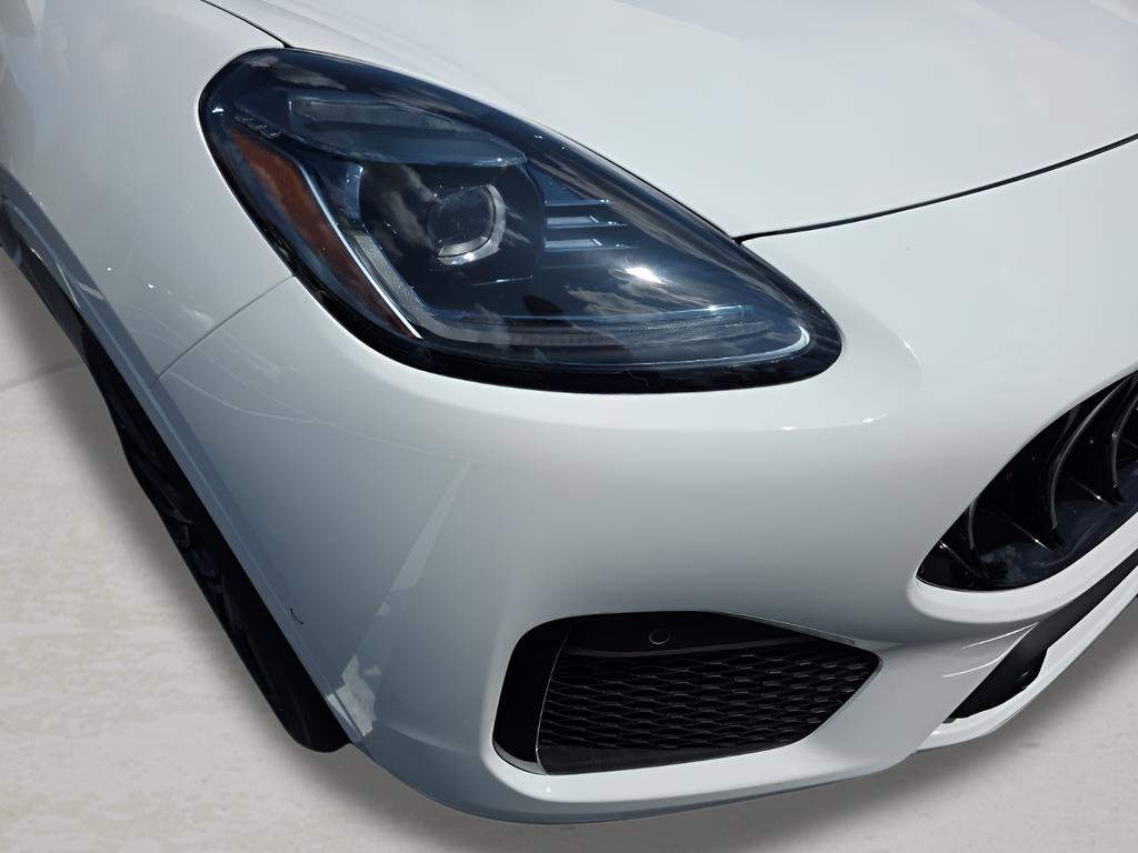 New 2025 Maserati Grecale GT image 10