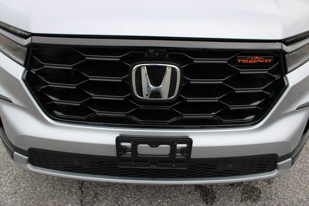 Used 2025 Honda Pilot TrailSport image 60