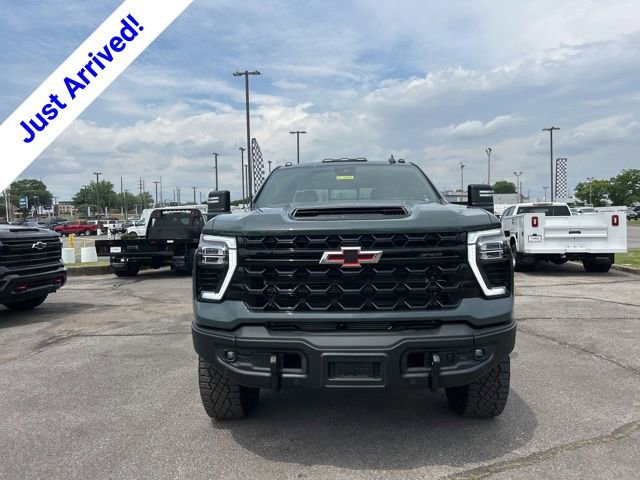New 2026 Chevrolet Silverado 2500 ZR2 w/ ZR2 Bison Edition AWD/4WD image 8