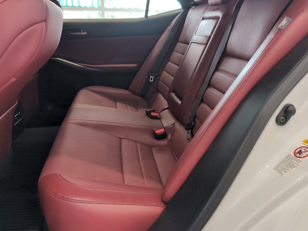 Used 2019 Lexus IS 300 F Sport w/ F Sport Package AWD/4WD image 16