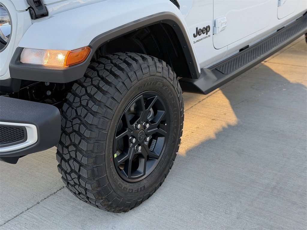 New 2026 Jeep Gladiator Sport image 10