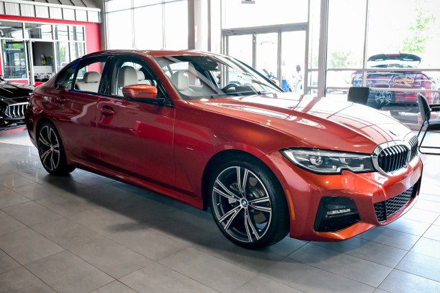 Used 2021 BMW 330i xDrive Sedan w/ M Sport Package AWD/4WD image 3