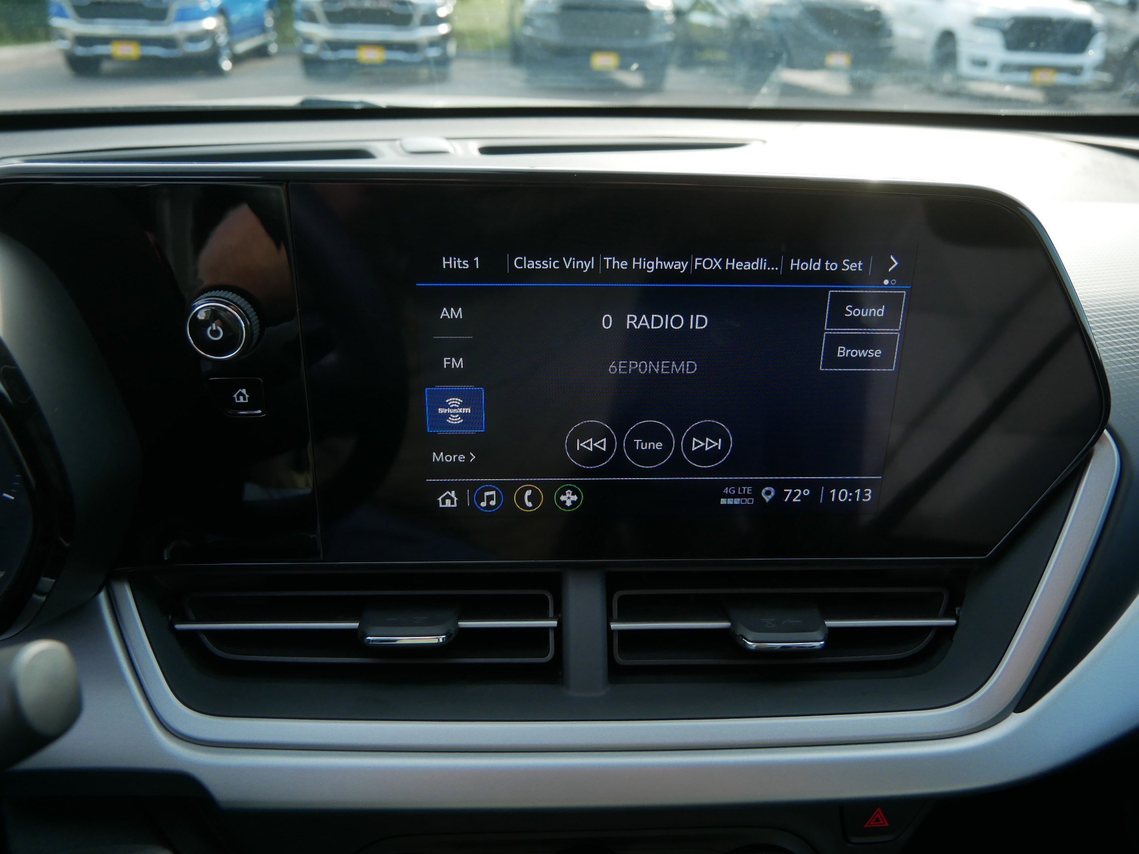 Certified 2024 Chevrolet Trax LS w/ LS Convenience Package image 32