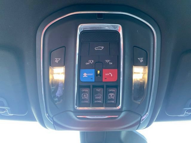 Used 2024 Jeep Grand Cherokee Limited 4xe AWD/4WD image 18