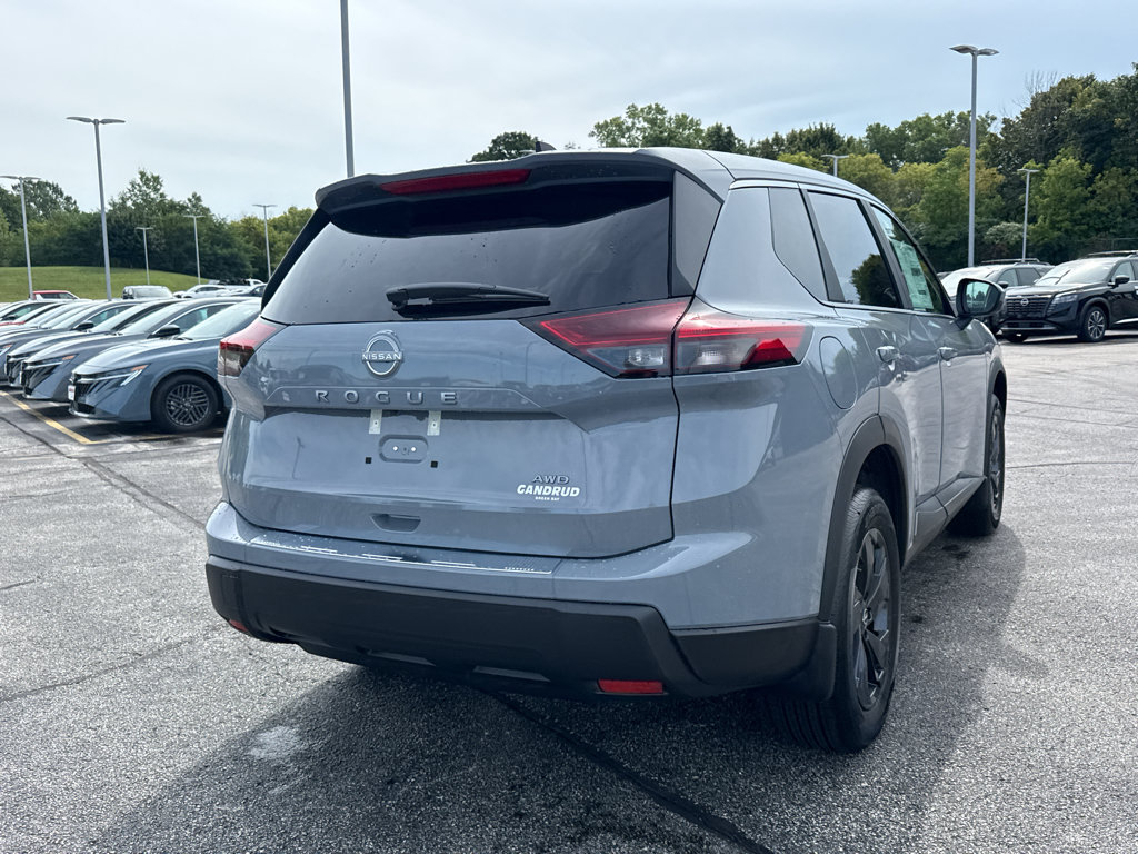 New 2026 Nissan Rogue SV AWD/4WD image 5