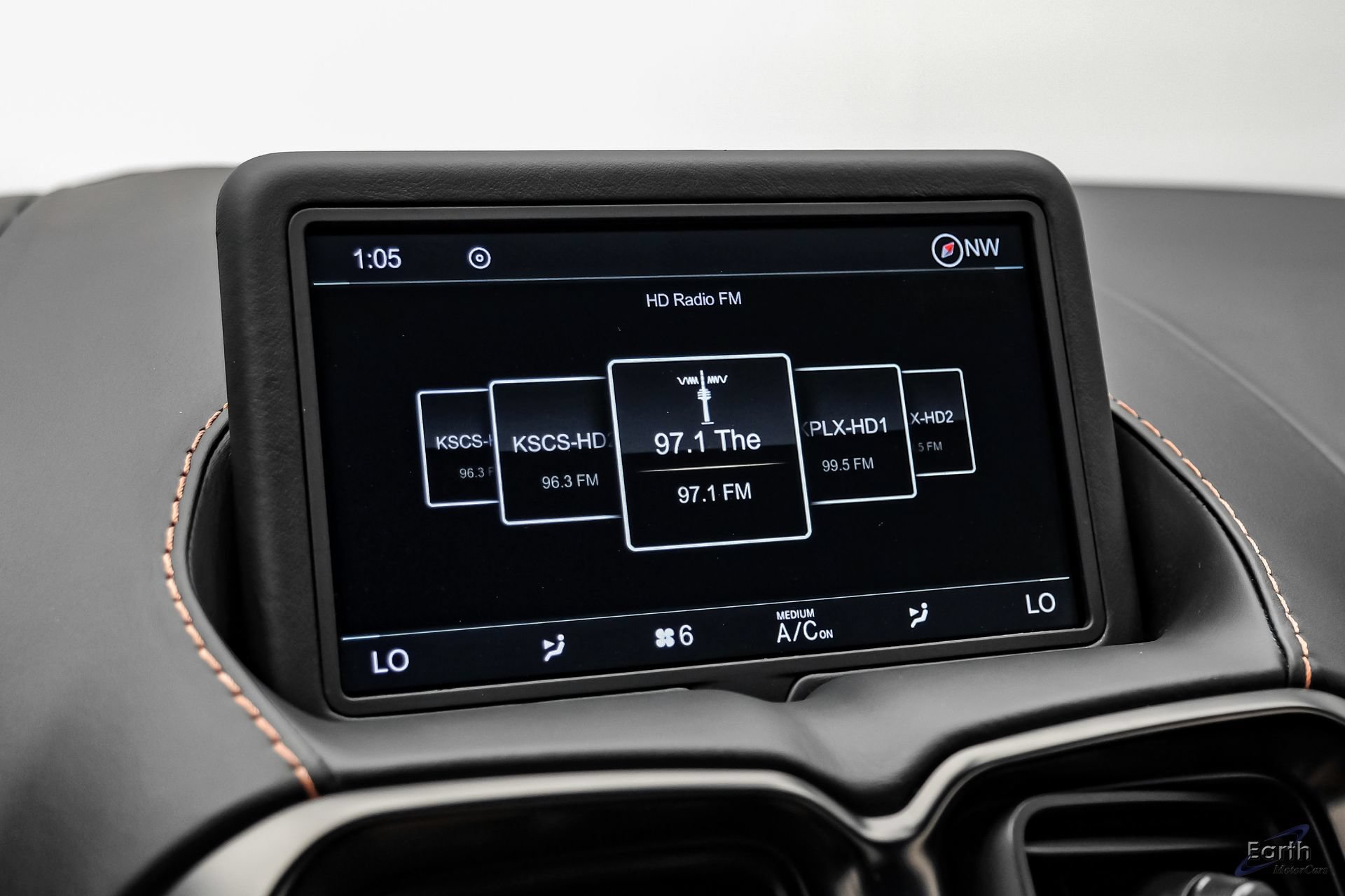 Used 2020 Aston Martin V8 Vantage Coupe RWD image 83