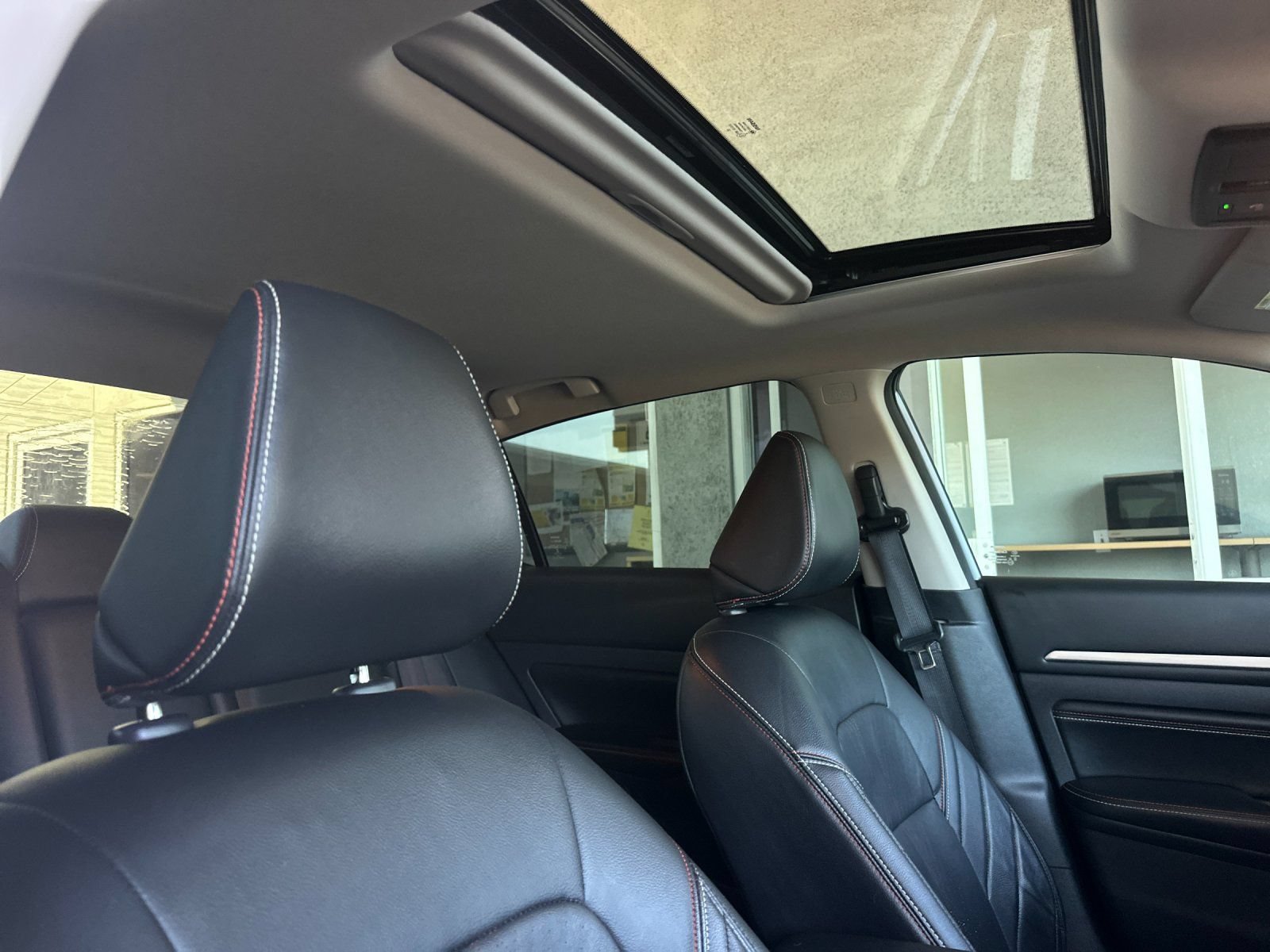 Used 2023 Nissan Altima 2.5 SR w/ SR Premium Package FWD image 15