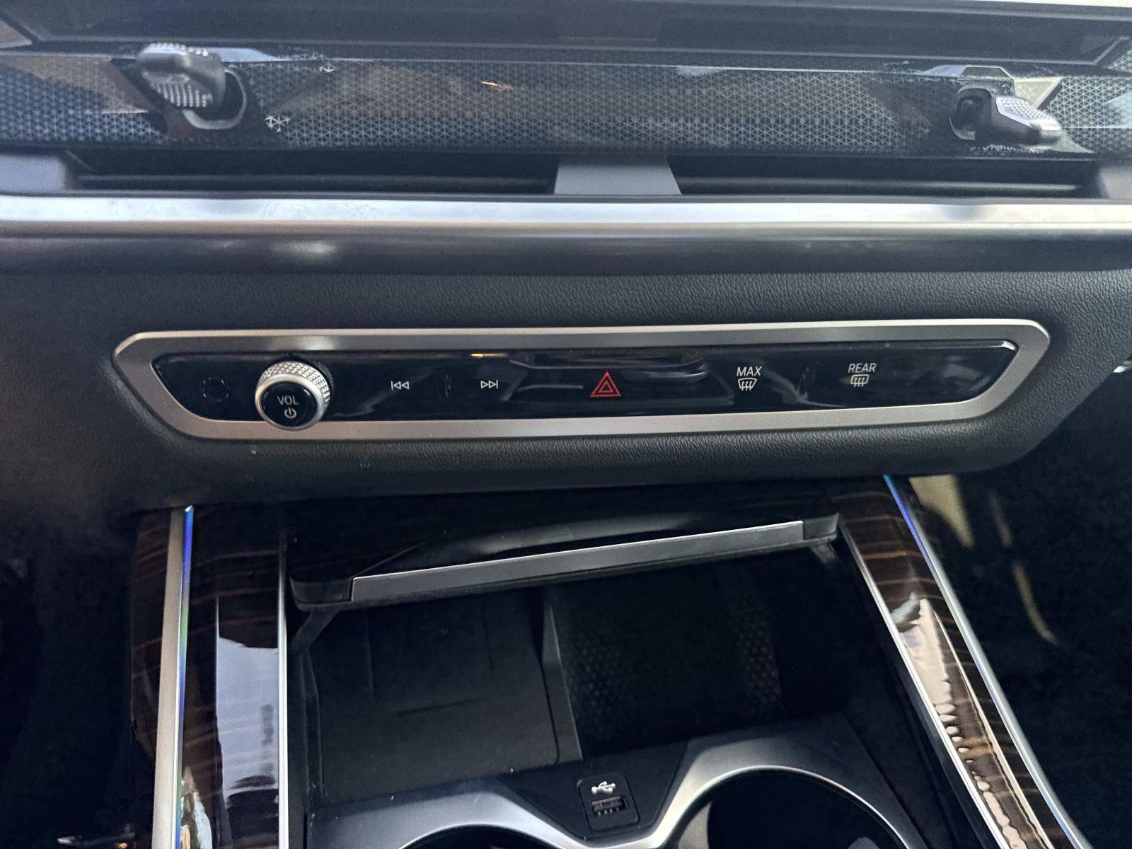 Certified 2026 BMW X7 xDrive40i w/ Premium Package image 26