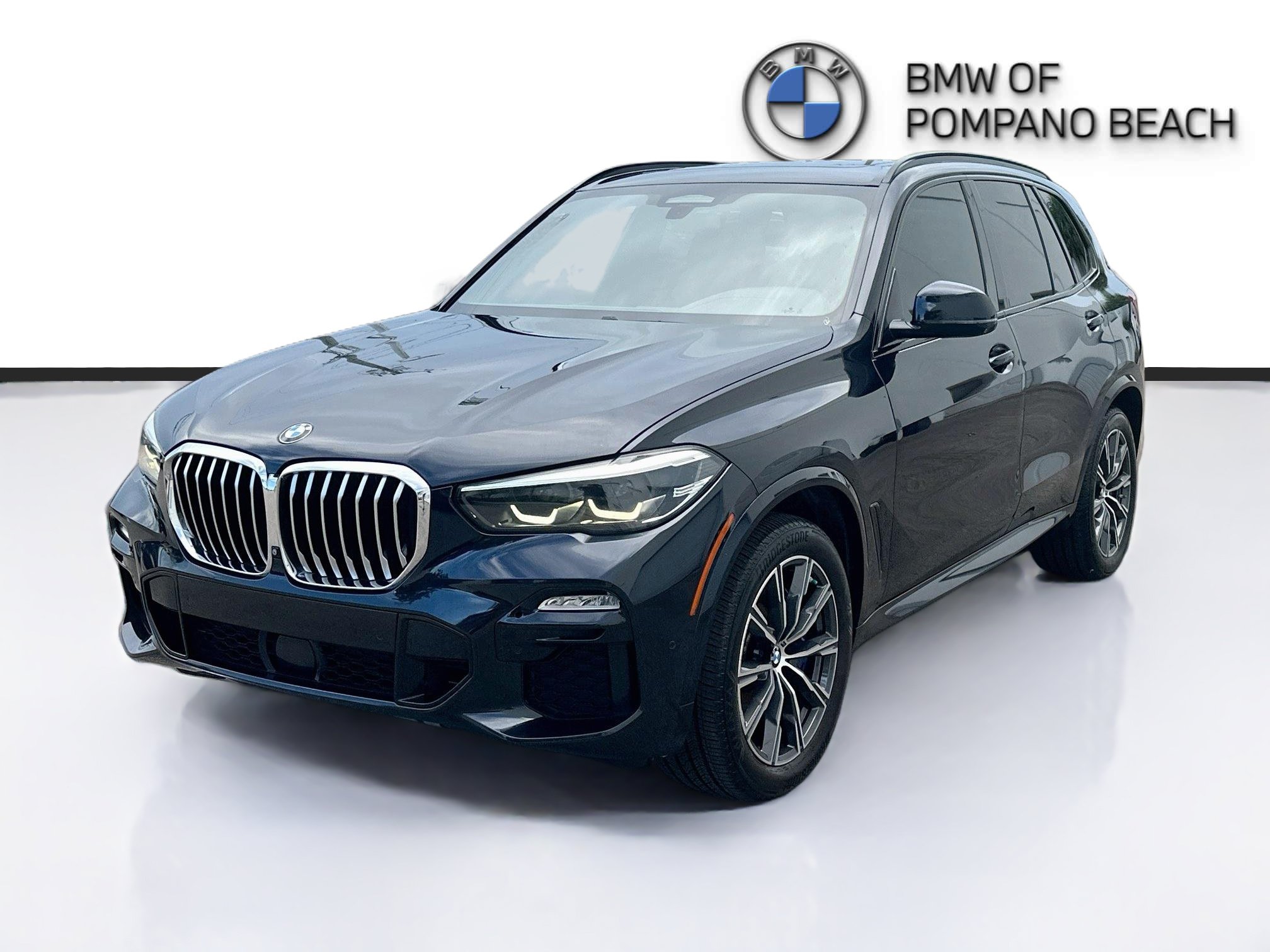 Used 2019 BMW X5 xDrive40i w/ M Sport Package AWD/4WD image 3