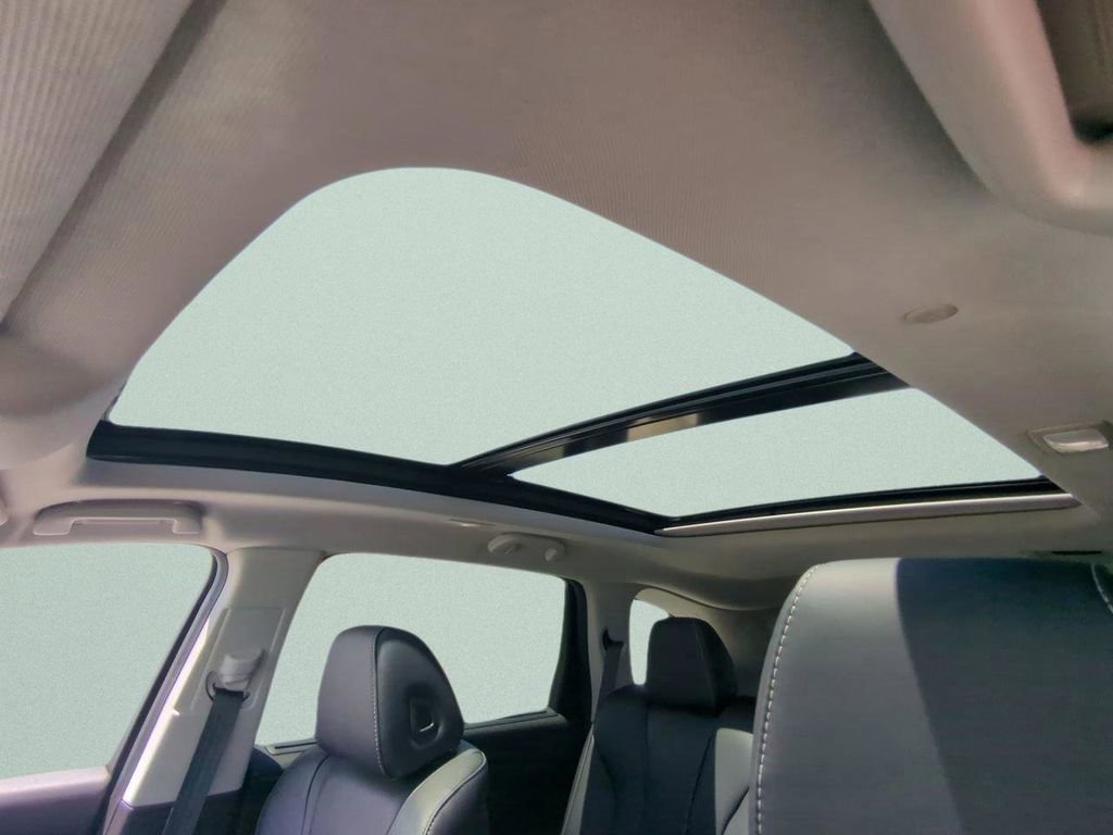 Used 2022 Acura MDX SH-AWD w/ Technology Package image 17