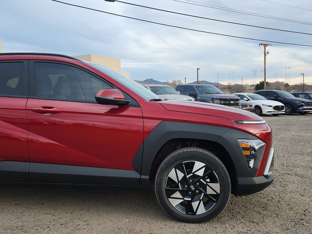 Used 2025 Hyundai Kona SEL image 4
