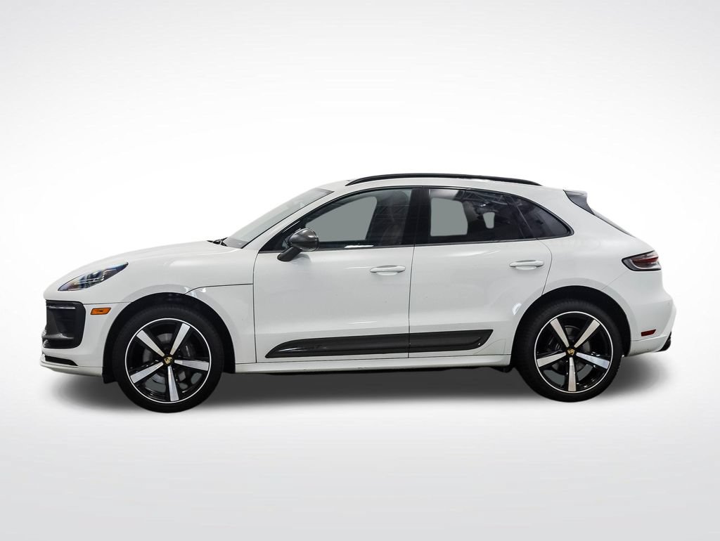 Used 2023 Porsche Macan AWD/4WD image 2