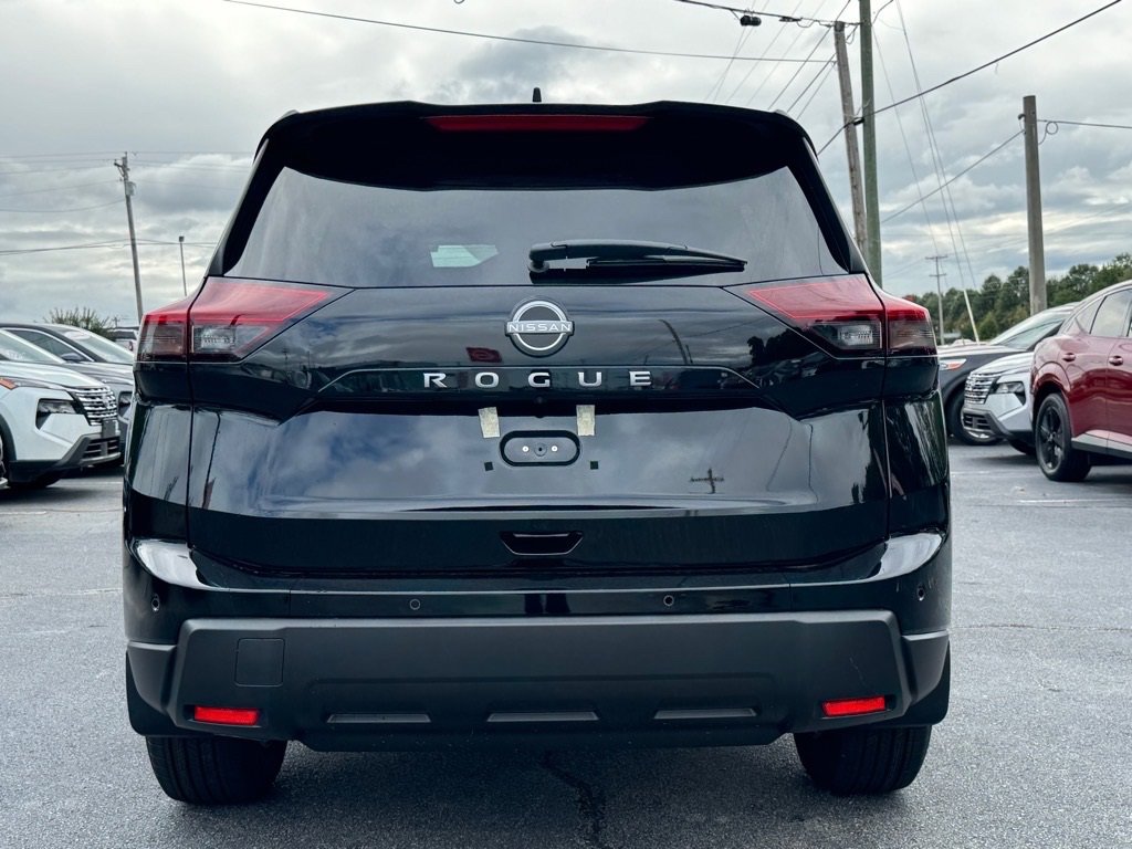 New 2026 Nissan Rogue S image 4