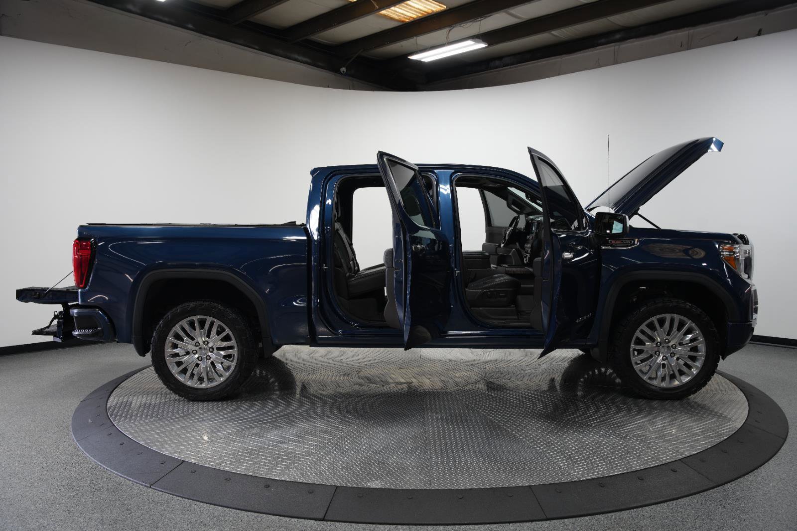 Used 2019 GMC Sierra 1500 Denali w/ Denali Ultimate Package image 10