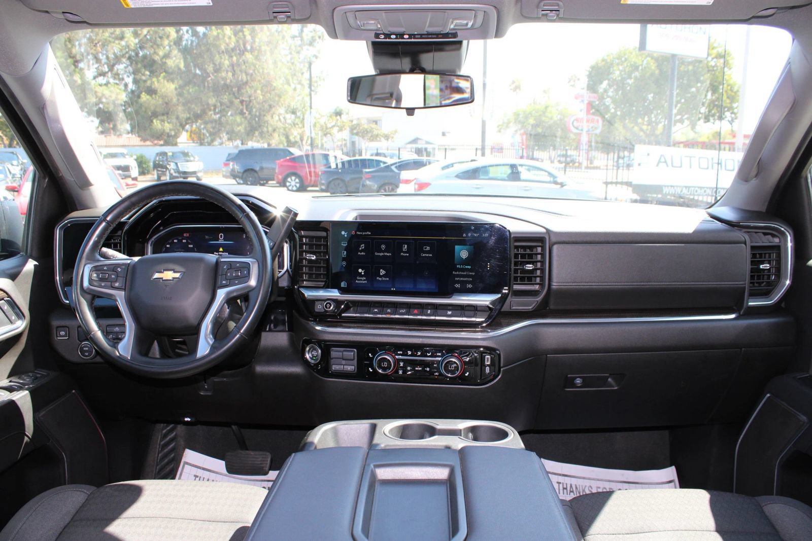 Used 2025 Chevrolet Silverado 1500 LT RWD image 26